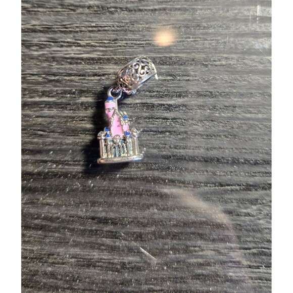 Disney Castle Pandora charm - Picture 1 of 4